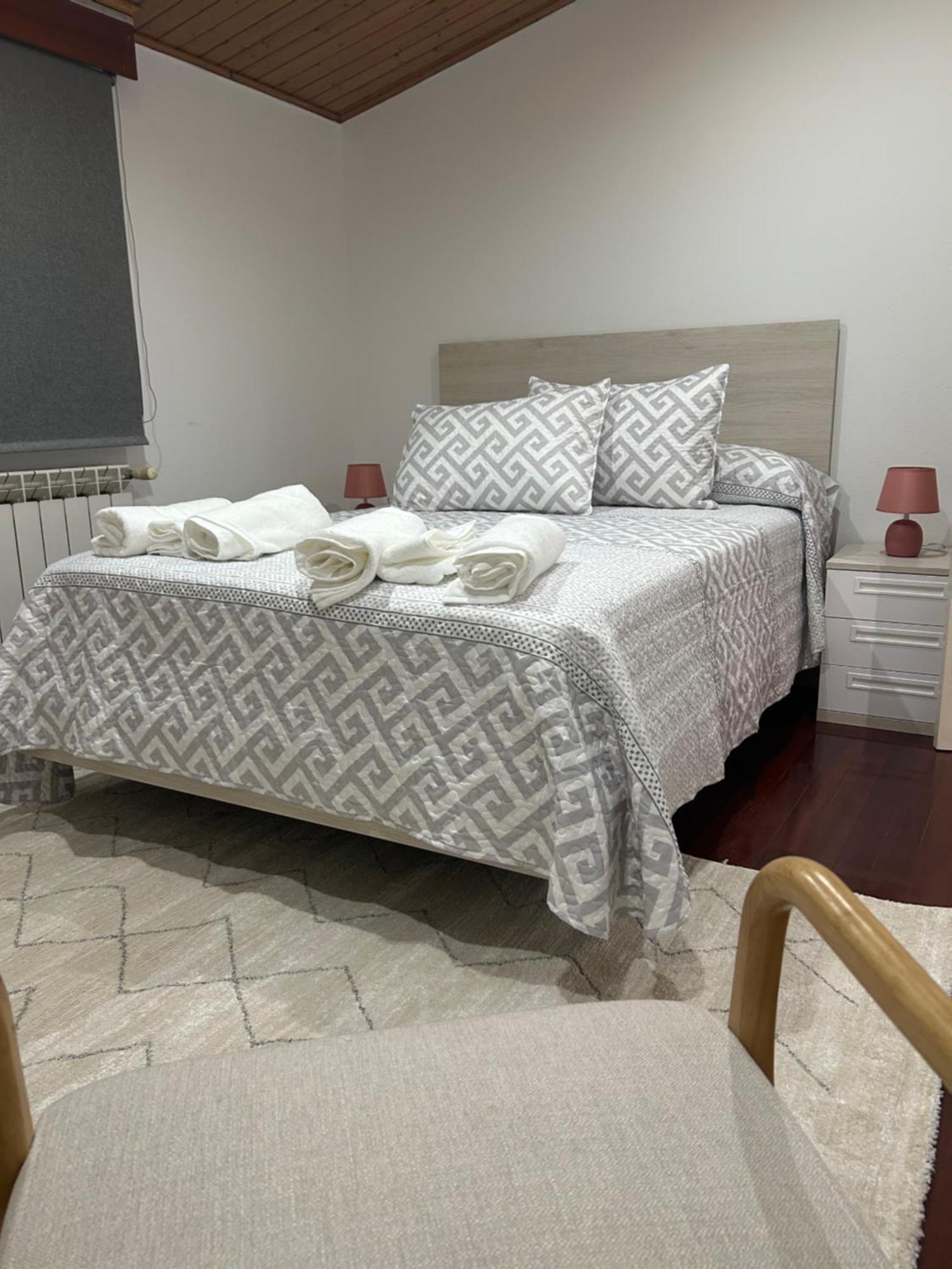 Villa Casa Robleda, Piscina Privada Cubierta Y Jacuzzi à Vigo Extérieur photo